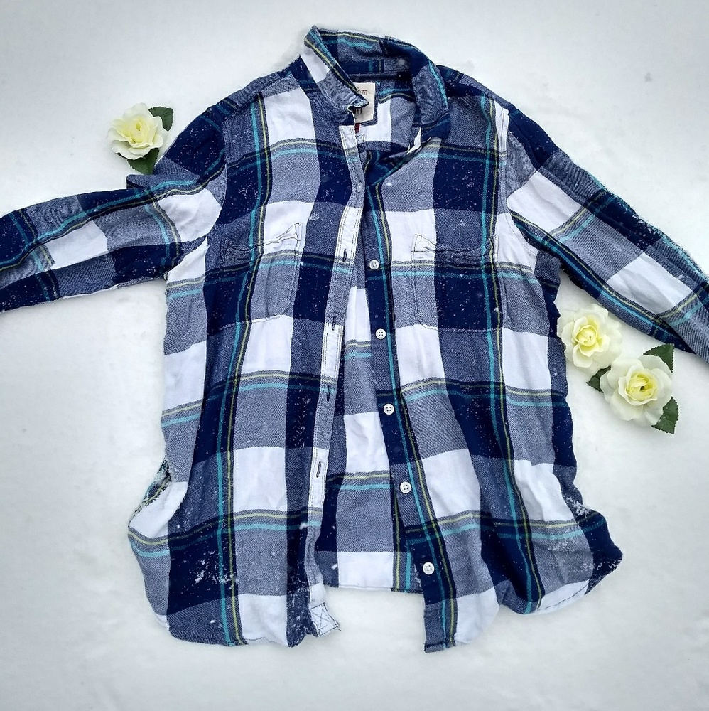 Plaid Button-down Shirt by SO